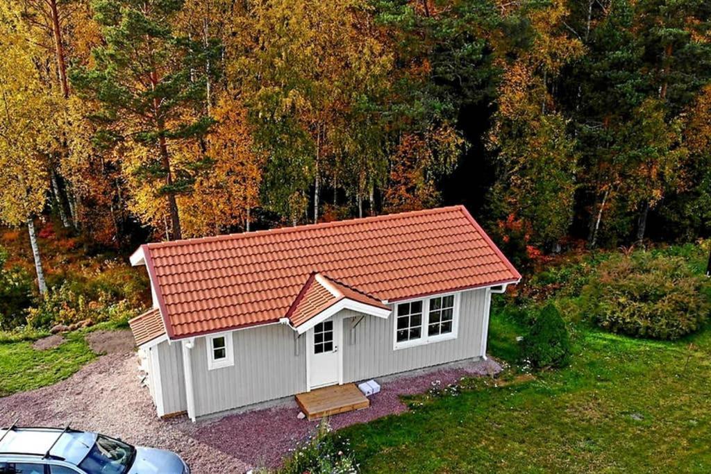 Nybyggd Stuga Intill Skogsbrynet - New Built Cottage Next To The Cowberry Forest Мура Екстер'єр фото